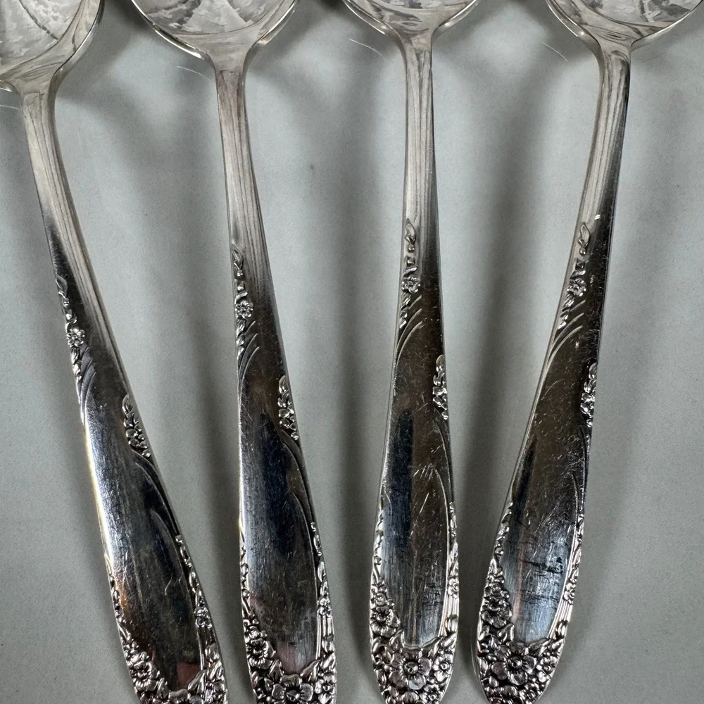Set of 4 Oneida Simeon L & George H Rogers Silver Plated Teaspoons‎ Lot 4